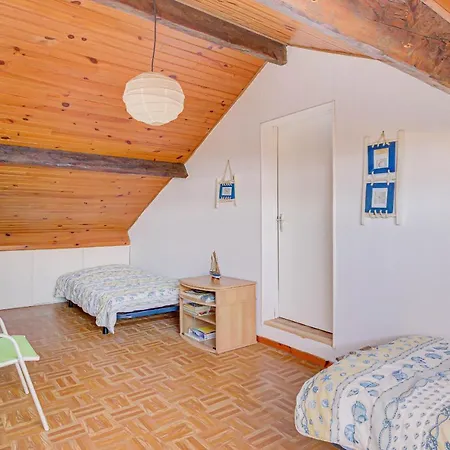 Hébergement de vacances Maison De Famille Face A Sur